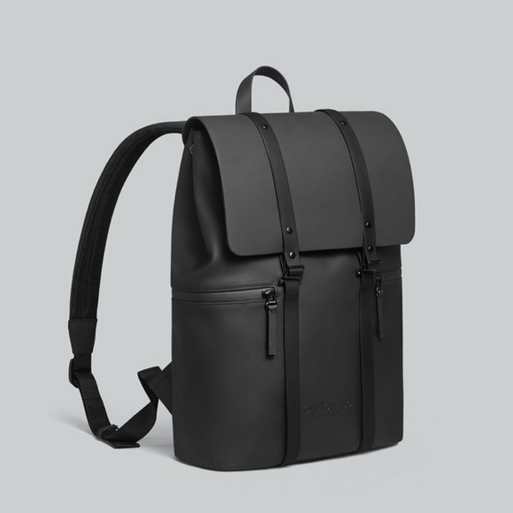 Bag it’s unisex unique auto and cool for all the weathers atmosphere - Picture 2 of 3